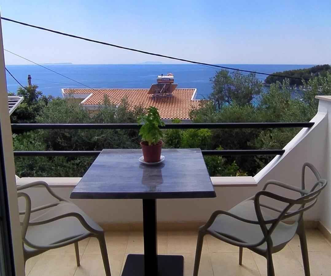Bel Air Rooms Himarë Dış mekan fotoğraf