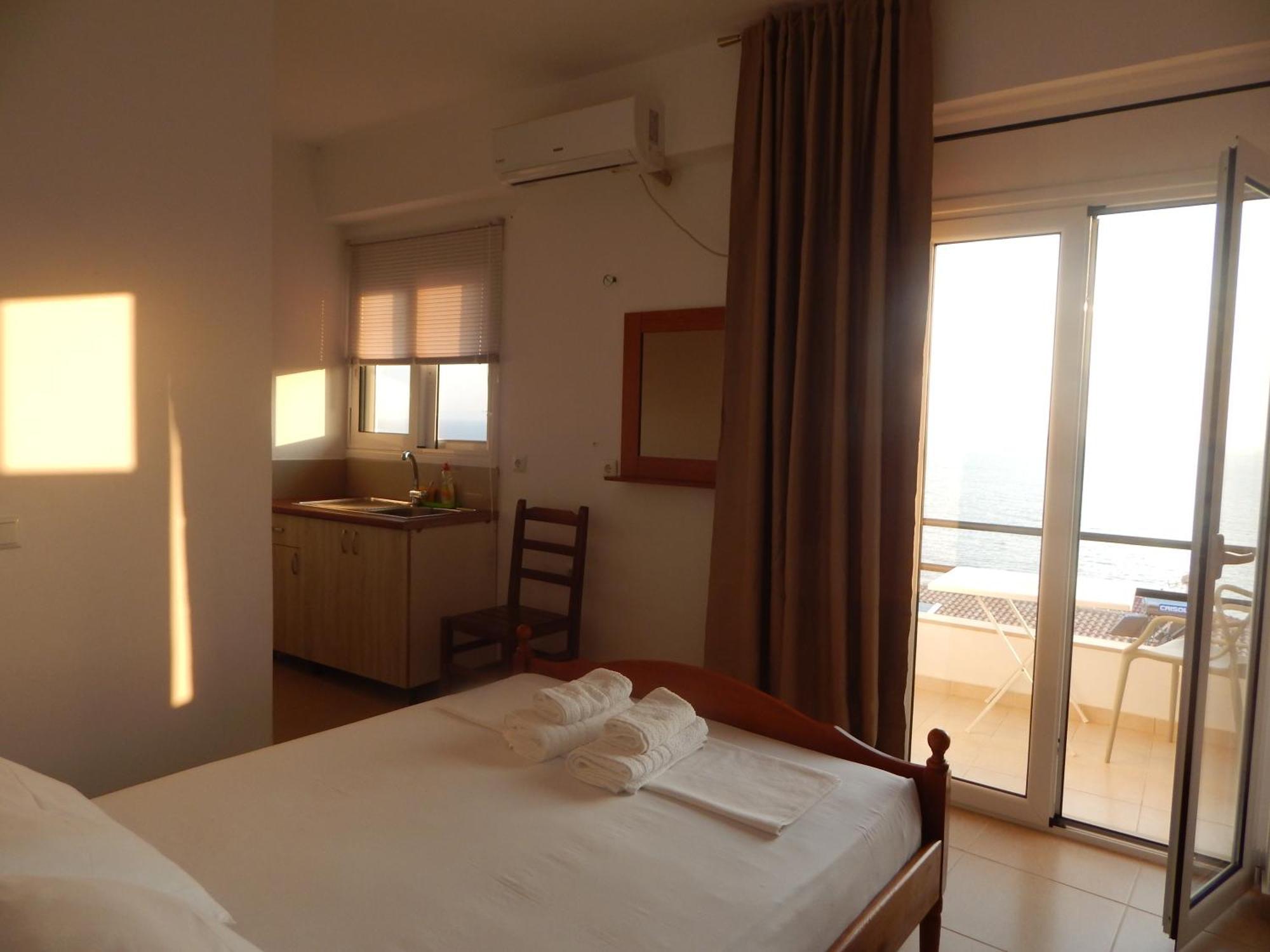 Bel Air Rooms Himarë Dış mekan fotoğraf